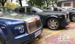 亿华名车爆料视频,揭秘豪车世界里的精彩瞬间