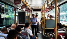 爆料昆明公交车事故视频