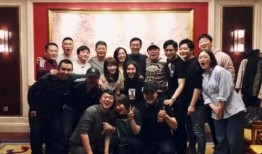 圈内人士爆料剧组夫妻,揭秘幕后甜蜜与挑战