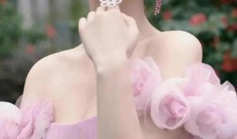 娱乐吃瓜姐李沁是谁,娱乐圈的“吃瓜女王”，揭秘她的星途历程